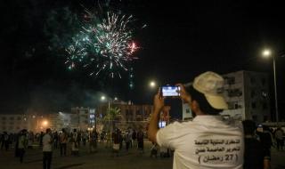 اليمن.. عدن تحتفي بالذكرى التاسعة لانتصارها على الحوثيين (صور)