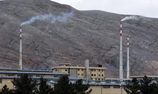 معاريف: إيران قد تتبع إجراءات جديدة لحماية مشروعها النووي