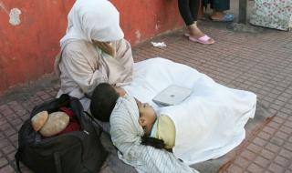 حقيقة ضبط متسولين في ليبيا تنكروا بملابس نسائية (صورة)
