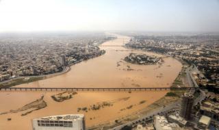 إيران.. الفيضانات تتسبب بانهيار وغرق منازل (فيديو وصور)
