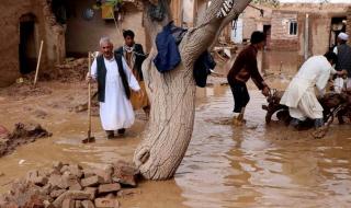 فيضانات عارمة في أفغانستان تخلف 14 قتيلاً