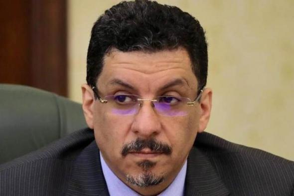 من مسقط.. وزير الخارجية يدعو الحوثيين لاغتنام فرصة "السلام"