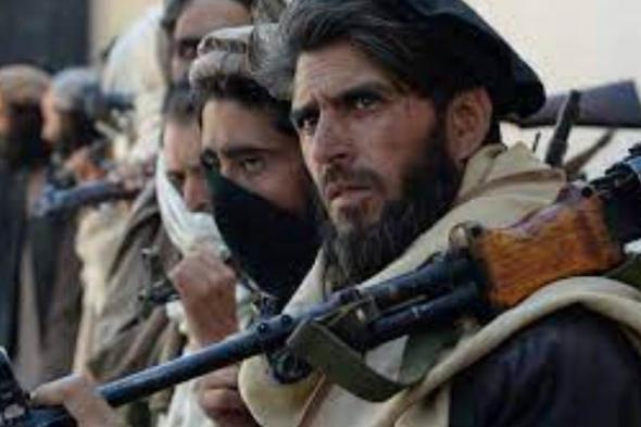 مقتل 10 عمال لنزع الألغام في أفغانستان برصاص طالبان