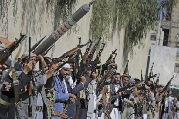 أعضاء بالشيوخ الأمريكي يحذرون: يجب وقف انتهاكات الحوثي