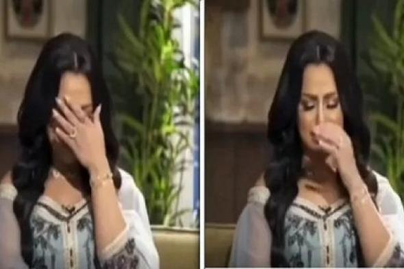 النجمة الكويتية هند البلوشي تنهار بكاءً على الهواء مباشرة بسبب ما حدث معها وصعق كل الخليجيين !! (فيديو)