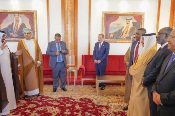 ملك البحرين يستقبل رئيس البرلمان العربي وعدد من رؤساء البرلمانات بالدول العربية