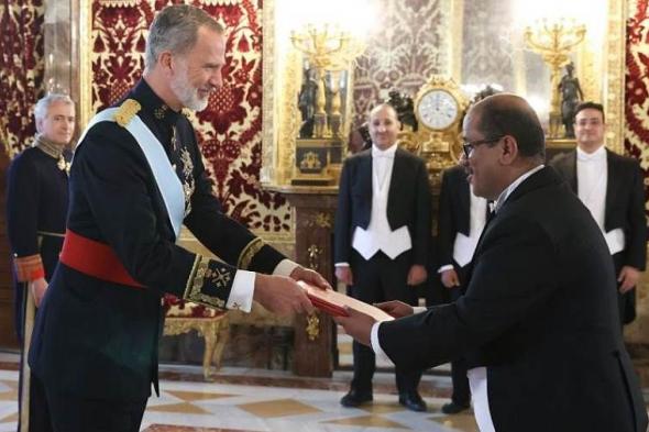ملك إسبانيا يتسلم اوراق اعتماد سفير اليمن لدى مدريد