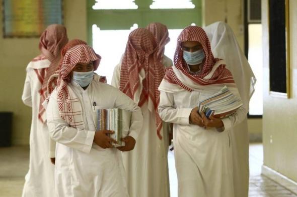 مدير مدرسة يكشف موقف التعليم من الطلاب الذين لم يتلقوا لقاح كورونا بعد قرار رفع الإجراءات الاحترازية في السعودية