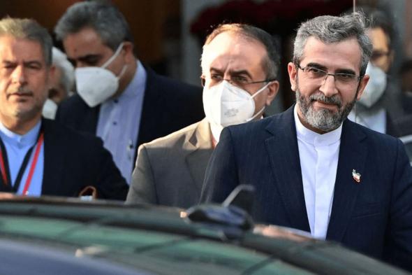 كبير مفاوضي إيران يتوجه إلى قطر لاستئناف المحادثات النووية