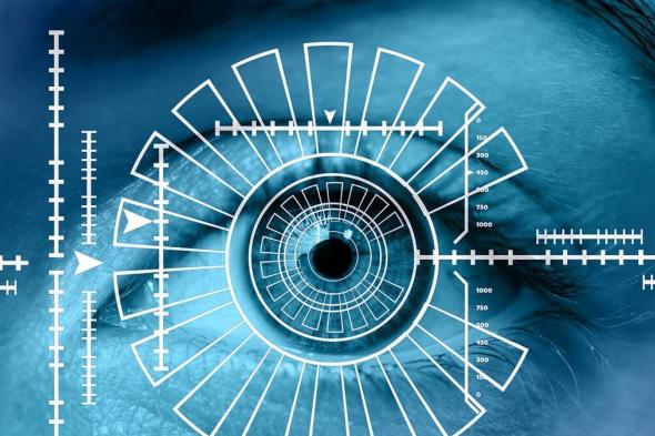 تطوير عين روبوتية أقوى من العين البشرية