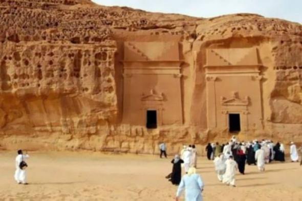 كاتب سعودي يكشف 4 إشكالات تعترض إعمال حديث تحريم زيارة آثار العلا رغم وروده في الصحيحين