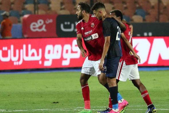 أحمد فتوح لاعب الزمالك يثير الجدل بتصفيقه للاعبي الأهلي (فيديو)
