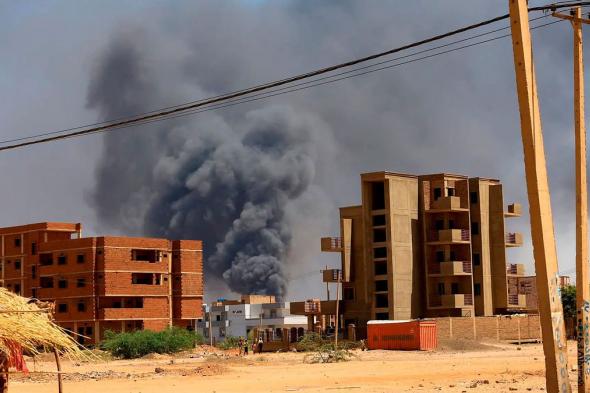 الجيش السوداني والدعم السريع يتبادلان الاتهامات بشأن تدمير منشآت حيوية