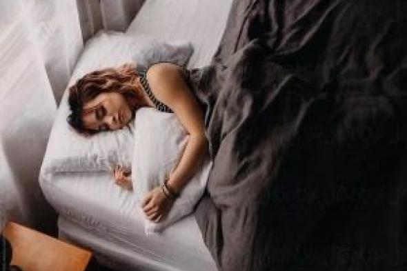 اطباء يحذرون التعرق الشديد اثناء النوم يدل على الاصابة بهذا المرض القاتل.. احذر على نفسك