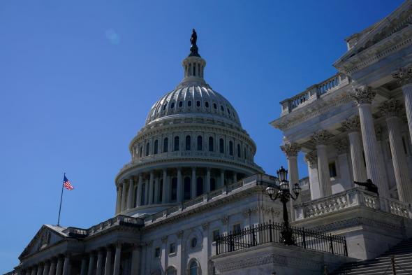 واشنطن بوست: نصف كبار موظفي الكونغرس قد يستقيلون