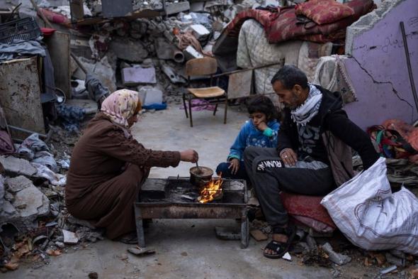 "وول ستريت جورنال": طقوس رمضان في غزة تُغيبها الحرب والمجاعة