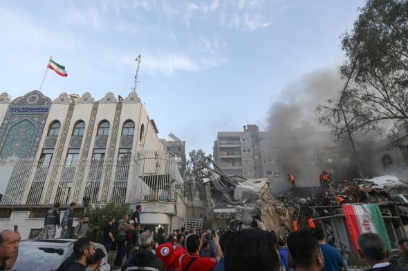الحرس الثوري يعلن مقتل 7 من كبار مستشاريه بهجوم دمشق