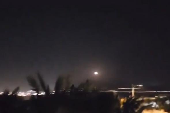 ميليشيا عراقية تعلن استهداف معسكر للجيش الإسرائيلي في إيلات (فيديو)