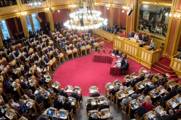 الأعضاء واصلوا مداولاتهم.. تهديد بوجود قنبلة في البرلمان النرويجي