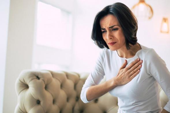 "انقطاع الطمث" يزيد من خطر إصابة النساء بأمراض القلب