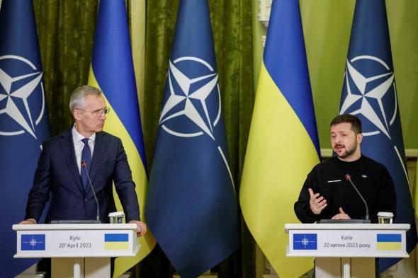 لوموند: تضاؤل فرص دعوة أوكرانيا إلى قمة الناتو