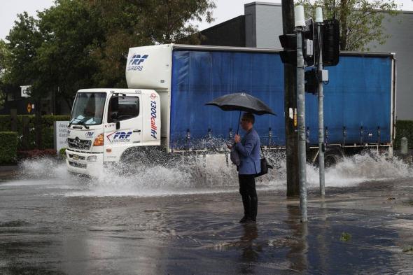 أستراليا.. إنقاذ 150 شخصا من فيضانات عارمة