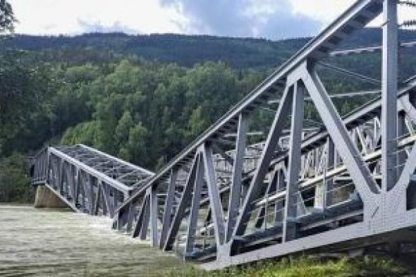 انهيار جسر في منطقة سمولينسك ووفاة وإصابة 6 أشخاص