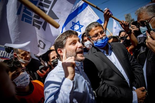 وزراء إسرائيليون يطالبون برد ساحق وفوري على إيران
