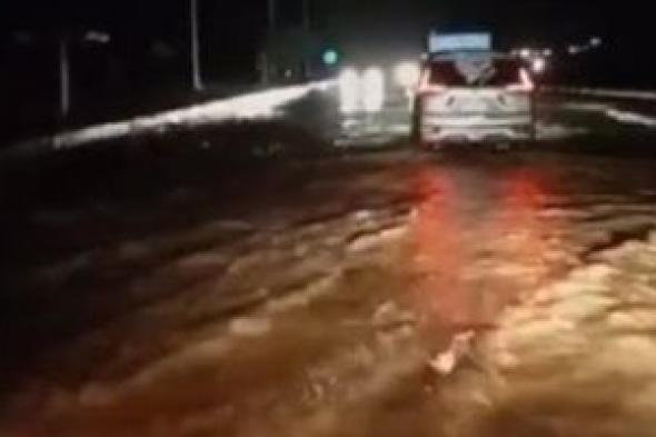 مصرع 12 شخصاً بسبب السيول في سلطنة عُمان