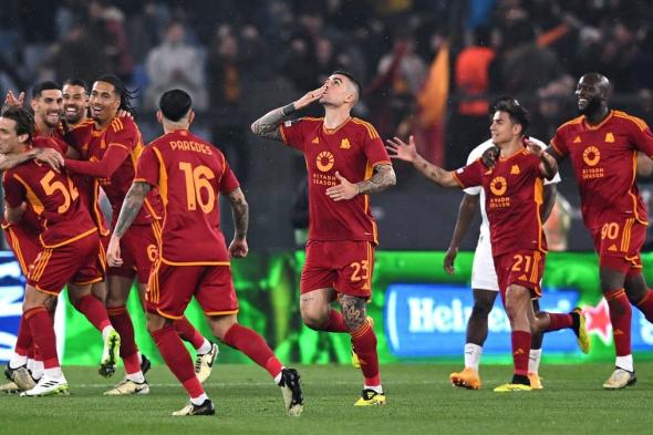 روما يُقصي ميلان ويتأهل للقاء ليفركوزن في نصف نهائي الدوري الأوروبي