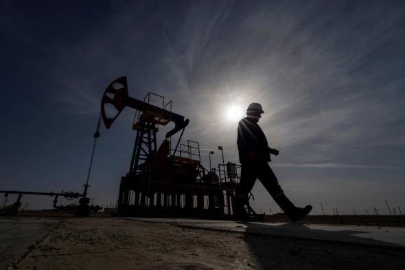 النفط يغلق على ارتفاع بعد تصريحات إيران بشأن الهجوم الإسرائيلي