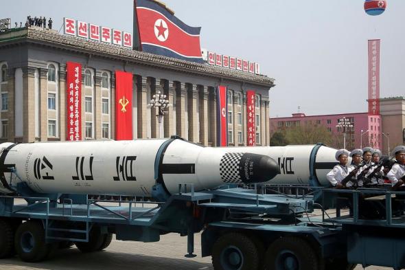 كوريا الشمالية تختبر رأسا حربيا لصاروخ