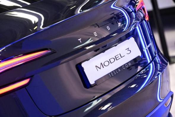 تيسلا توسع مروحة خفض أسعار سياراتها لتشمل الشرق الأوسط وأوروبا