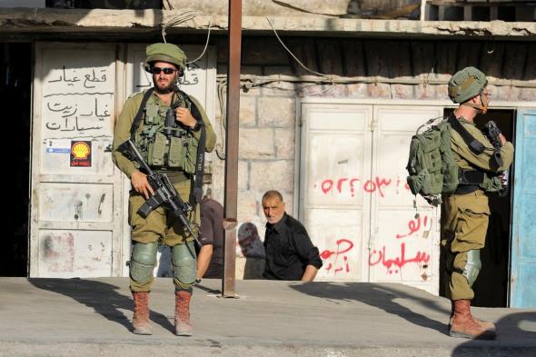 الجيش الإسرائيلي يقتل فتاة فلسطينية بزعم محاولتها تنفيذ عملية طعن