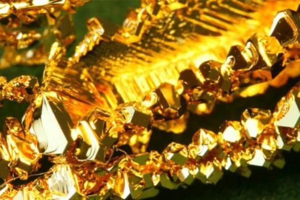 علماء ينتجون مادة باسم Goldene تتفوق على مادة الجرافين - موقع الخليج الان