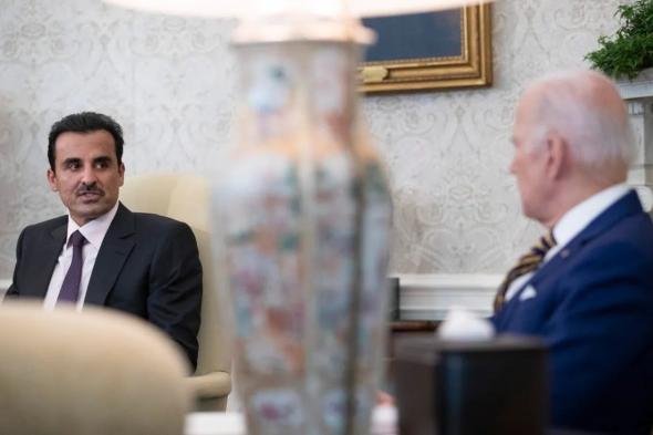 بايدن يبحث مع أمير قطر جهود التوصل لاتفاق وقف فوري ودائم للقتال في غزة