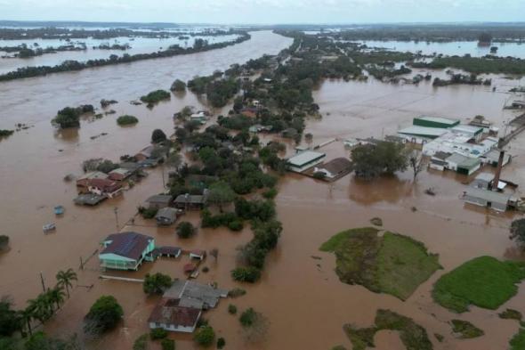 مصرع العشرات جراء الأمطار الغزيرة في الصين والبرازيل