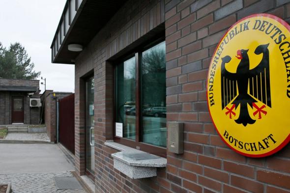 ألمانيا تستدعي سفيرها في روسيا