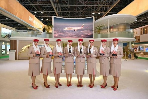 طيران الإمارات تخطف 8 جوائز من «السفر العالمية» و«بيزنس ترافلر»