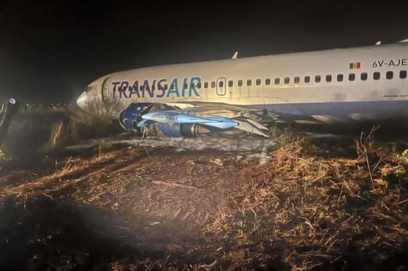 إغلاق مطار دكار بعد إصابة 11 شخصاً في حادث طائرة «بوينغ»