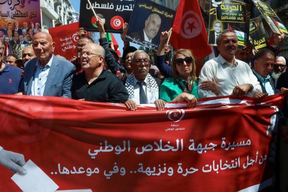 تونس.. المعارضة تضغط لتحديد موعد الانتخابات الرئاسية