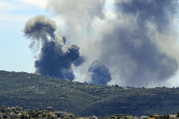 إسرائيل تستهدف كفركلا اللبنانية بصواريخ "شارون الزلزالية"