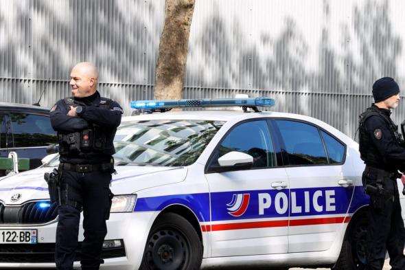 الشرطة الفرنسية تقتل رجلاً حاول إضرام النار في كنيس يهودي