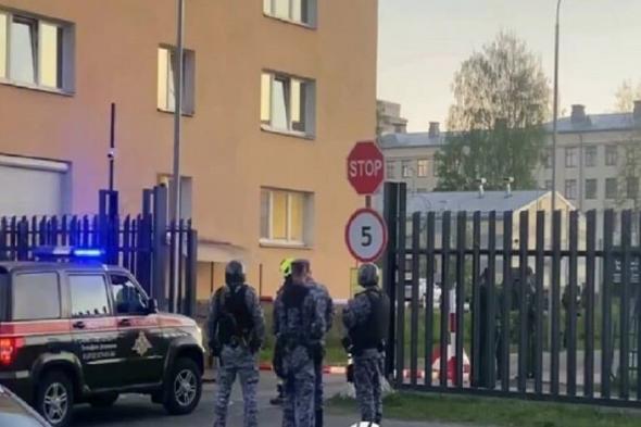 روسيا.. إصابة 8 أشخاص إثر انفجار ذخيرة في أكاديمية عسكرية (فيديو)